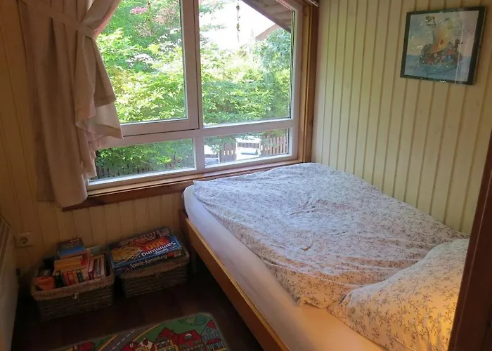 In Seelze With Swimming Pool *